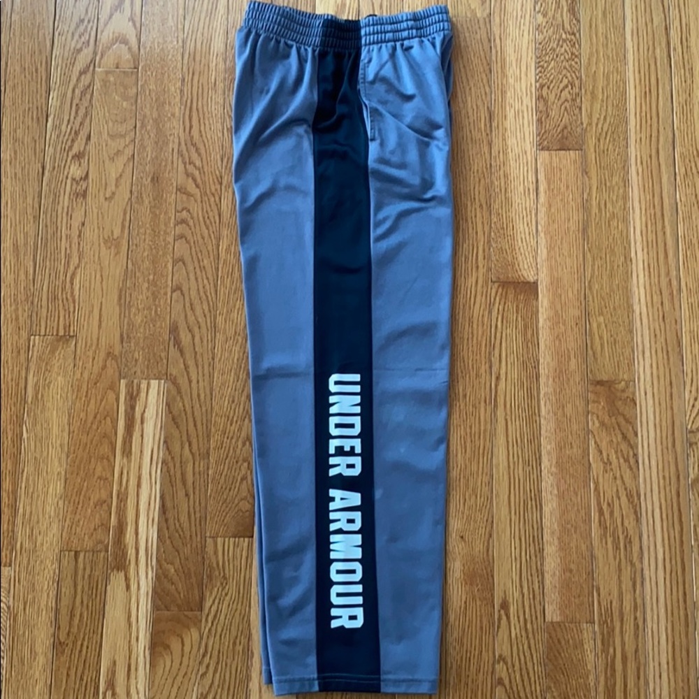 Under Armour youth loose sweats